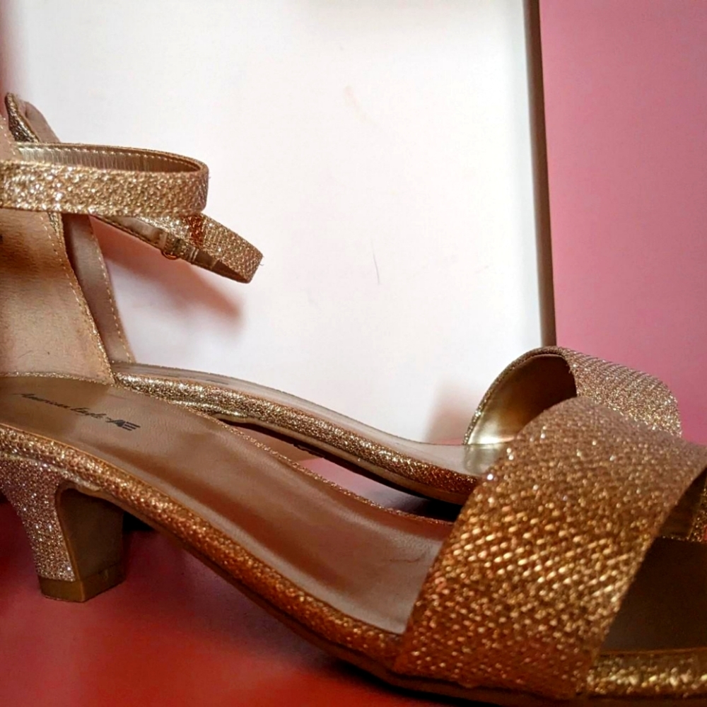 Gold Heel Pumps - 1.5in (Sz.6)